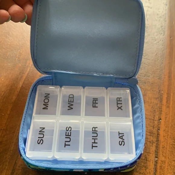 Vera Bradley Travel Pill Organizer - Picture 2 of 4